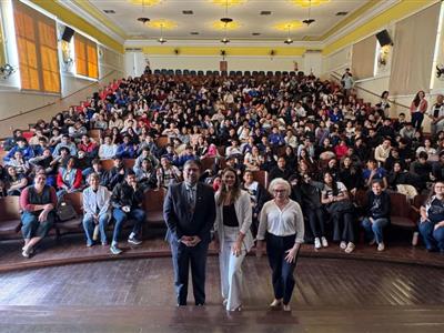 Notícia destaque: Comissão de Direito do Trabalho da OAB-MT realiza palestra para estudantes do Liceu Cuiabano