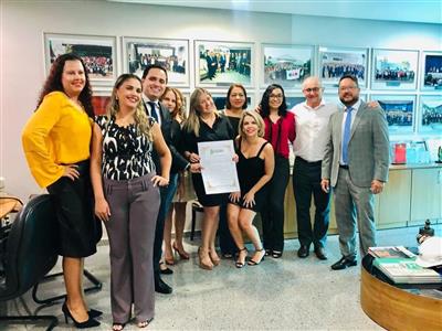 Foto da Notícia: Comissão da OAB-MT recebe moção da Câmara de Cuiabá por trabalhos desempenhados em prol da sociedade 